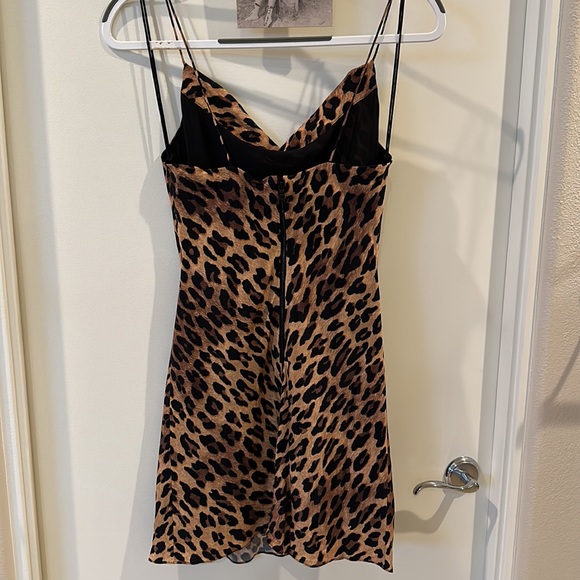 BETTER THAN THE LITTLE BLACK DRESS Alice & Olivia Leopard Dress, Size 2. NWOT - Picture 5 of 11